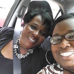 Meet your Posher, Sharon